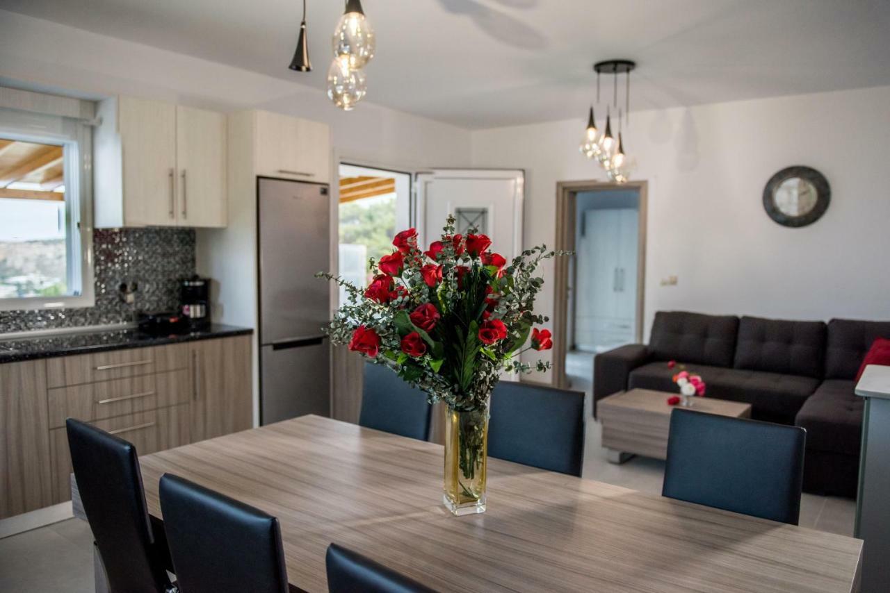Rose Villa *